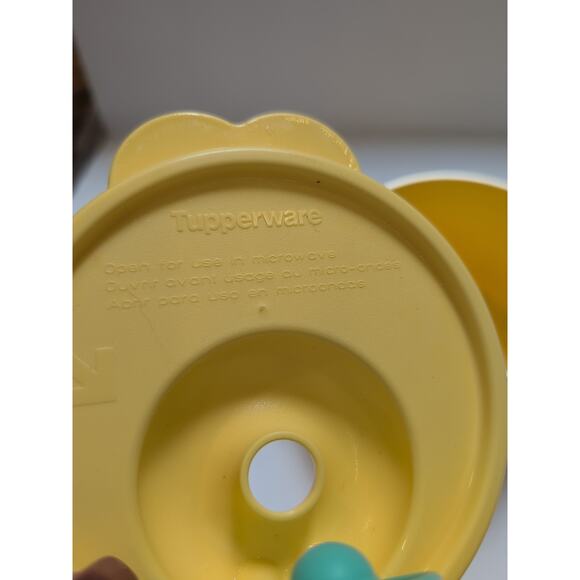 Tupperware SpongeBob SquarePants Soup Mug. - Picture 4 of 6